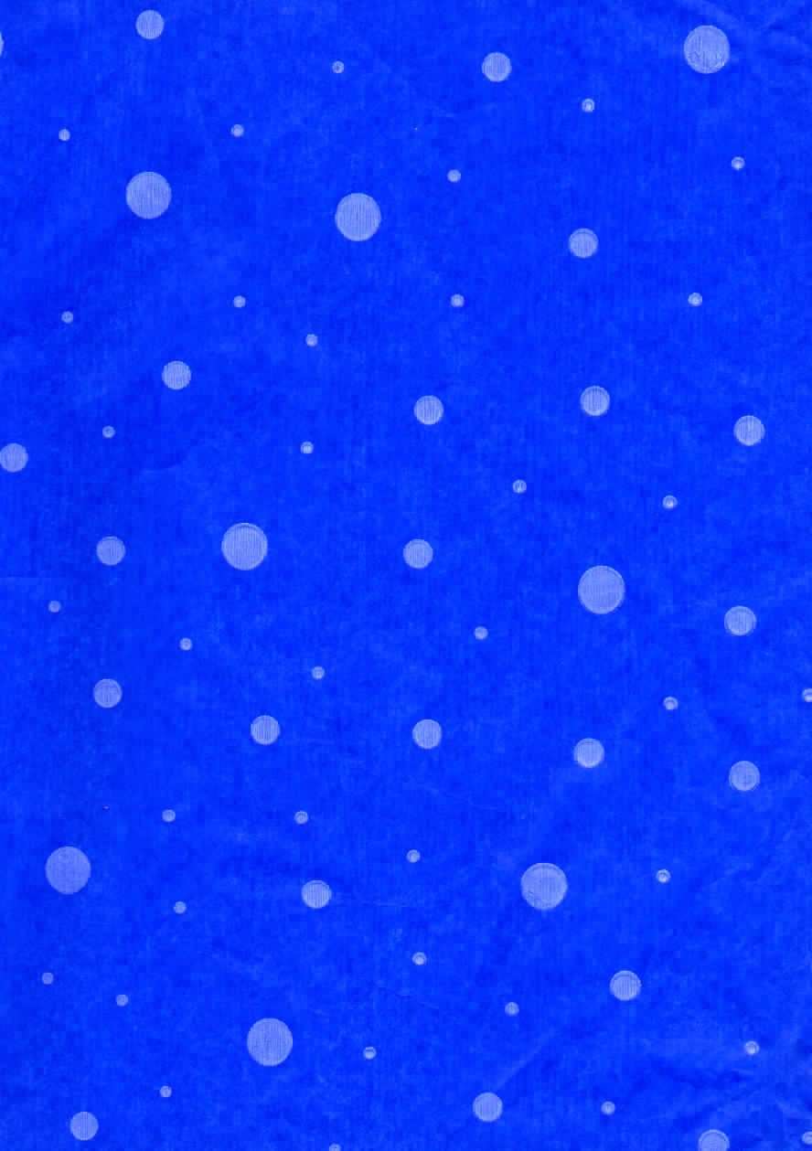 Pepas Blancas Fondo Azul Oscuro